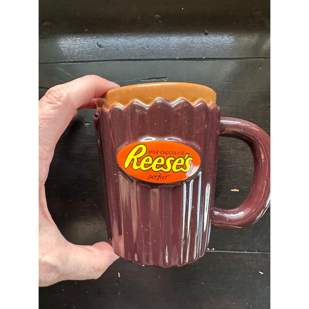 Vintage Reese's Peanut Butter Cup 3D Ceramic Coffee Mug Galerie Chocolate Brown